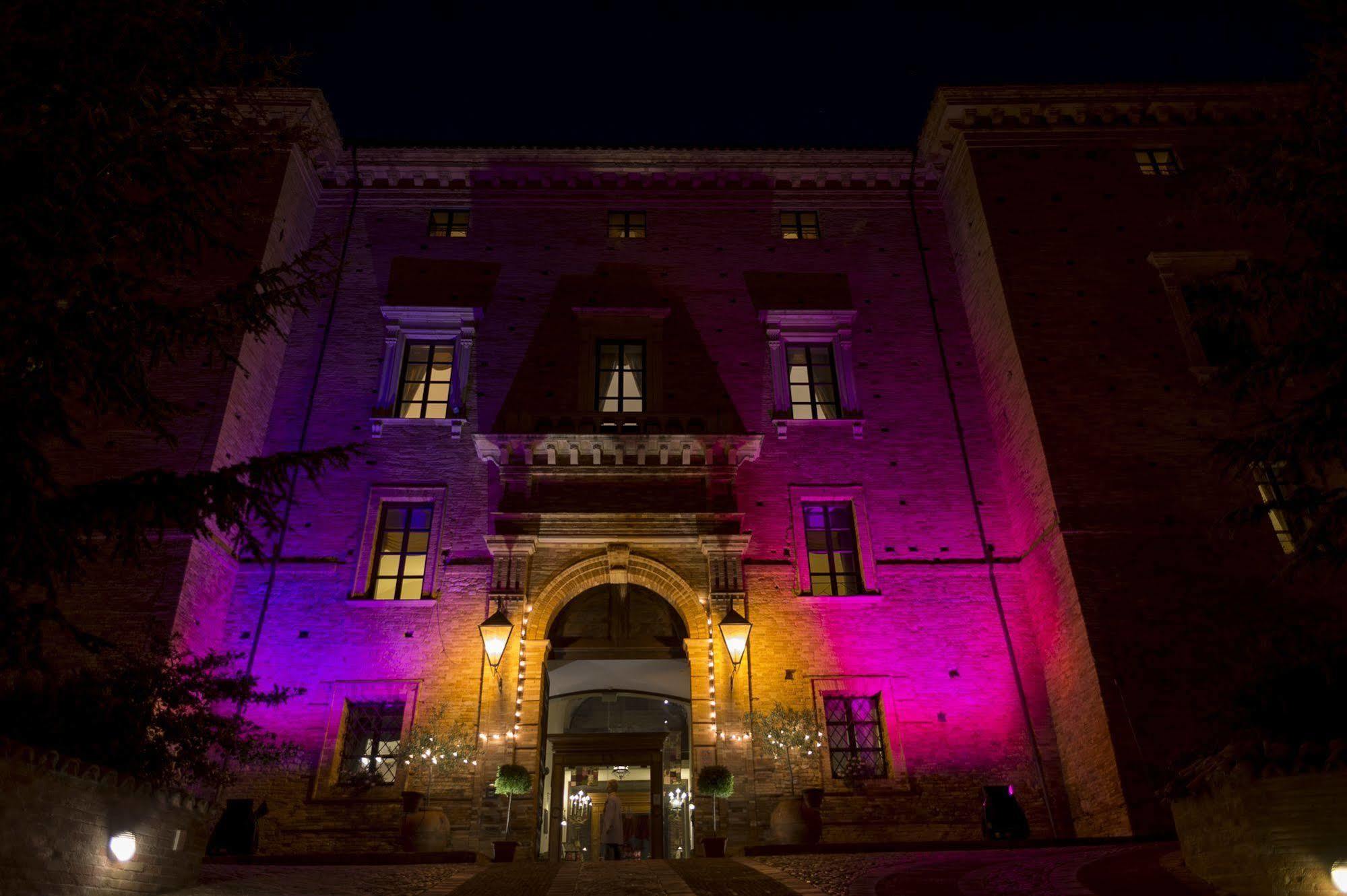 Hotel Castello Chiola Dimora Storica Loreto Aprutino Exterior foto